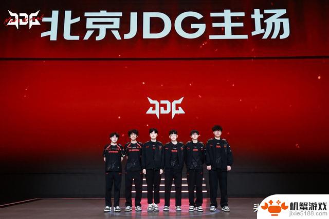 JDG3-0轻松击败LGD，成功晋级季后赛！Scout表现抢眼，LGD频频失误难掩败绩