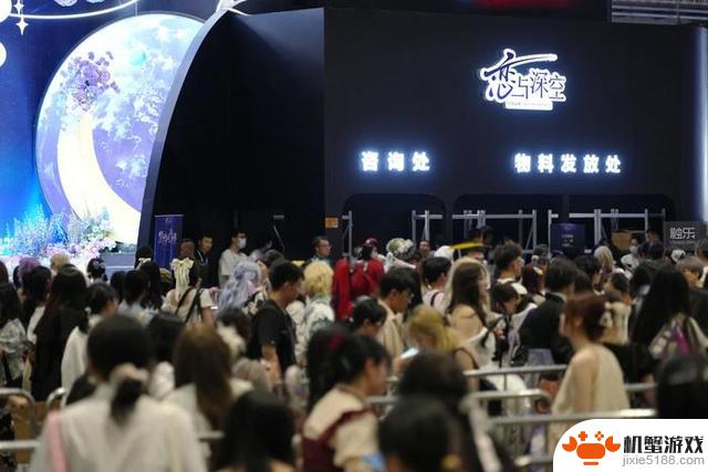 《恋与深空》BW2025:爱是打破秩序的瞬间