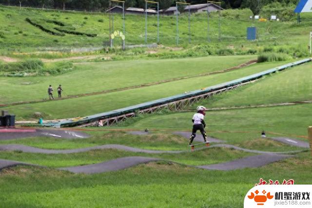 吉林滑雪场推出夏季山地运动,引领运动热潮