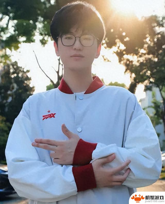 姐姐遭对手羞辱，含泪道歉，留在IG是最佳选择